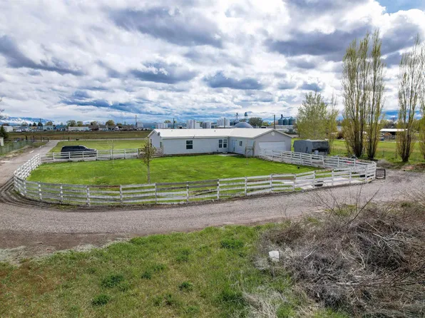 554 W Sunnyslope Dr, Paul, ID 83347