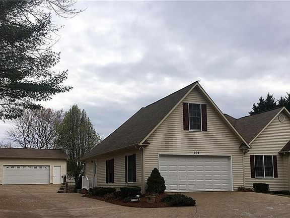 2nd image of 202 Faw Street Ext
