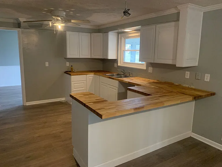 1016 Terracewood Dr — Photo 2