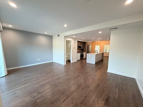 5th image of 127-131 Hyde Park Ave #127A