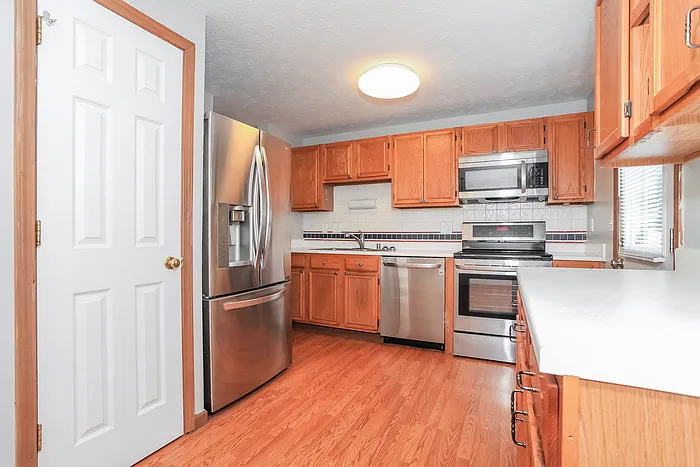 159 Hillwood Ct — Photo 3
