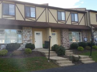 1024 Oakwood Dr #B, Huntingdon Valley, PA 19006