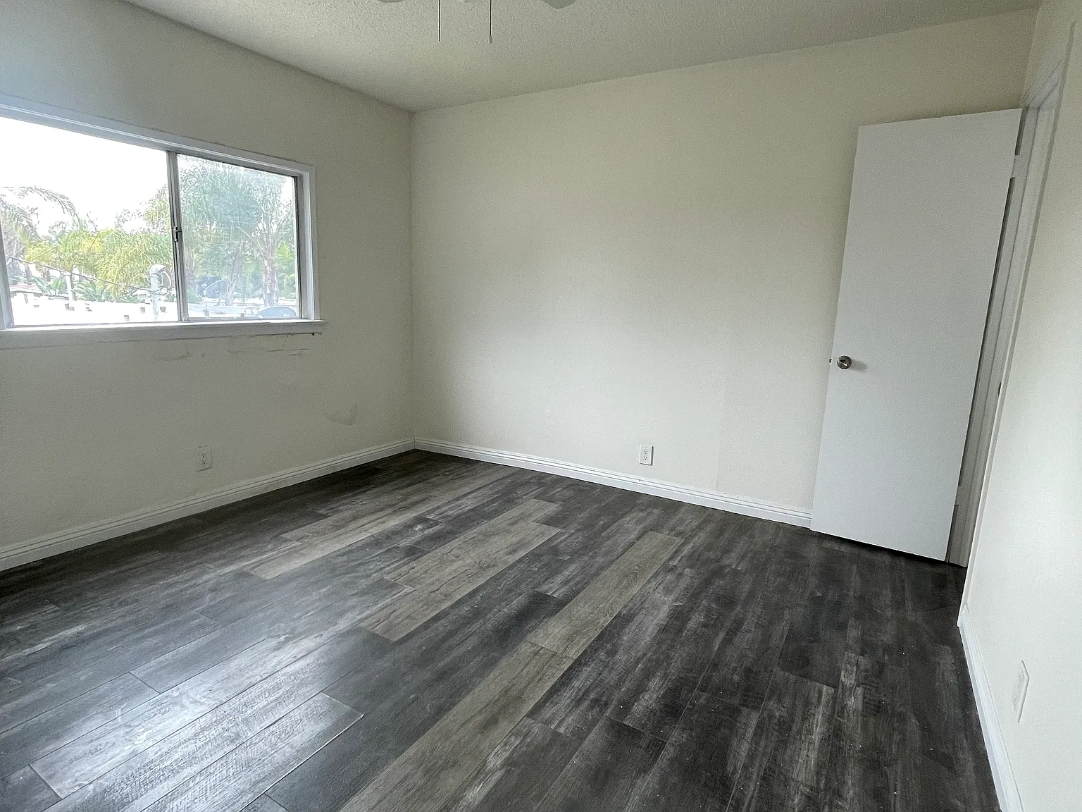 1642 W 38th St — Photo 3