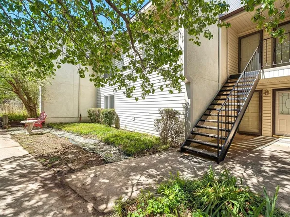 850 Cardinal Creek Blvd APT A, Norman, OK 73072