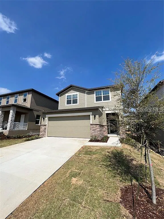 5 bed, 3.0 bath, 2408 sqft, $2,750 — Photo 2