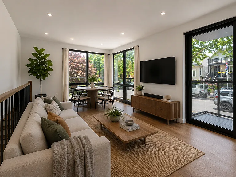 3710 N Kenmore Ave #1 — Photo 1