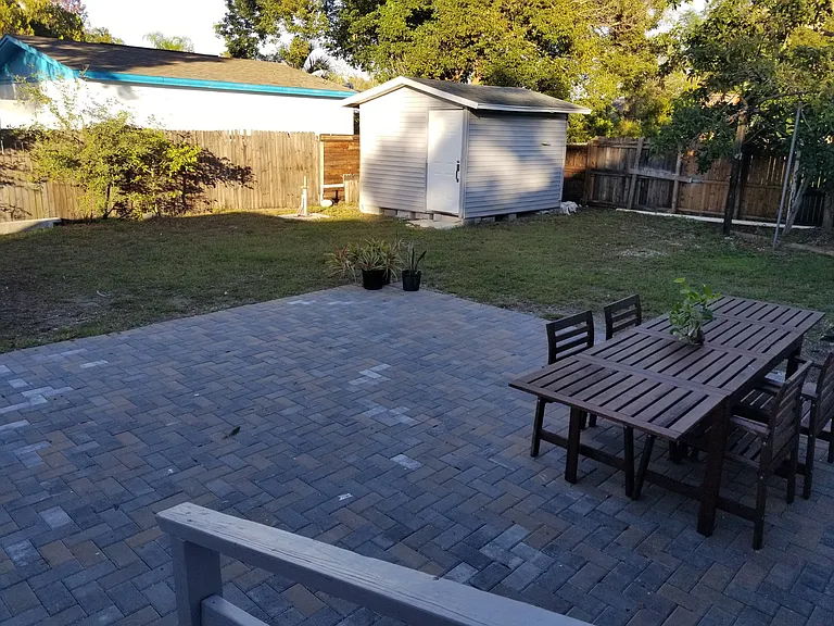 2403 E Marks St — Photo 5
