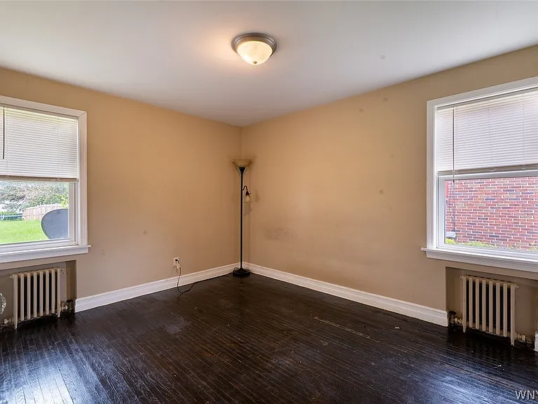 845 Cleveland Dr — Photo 12