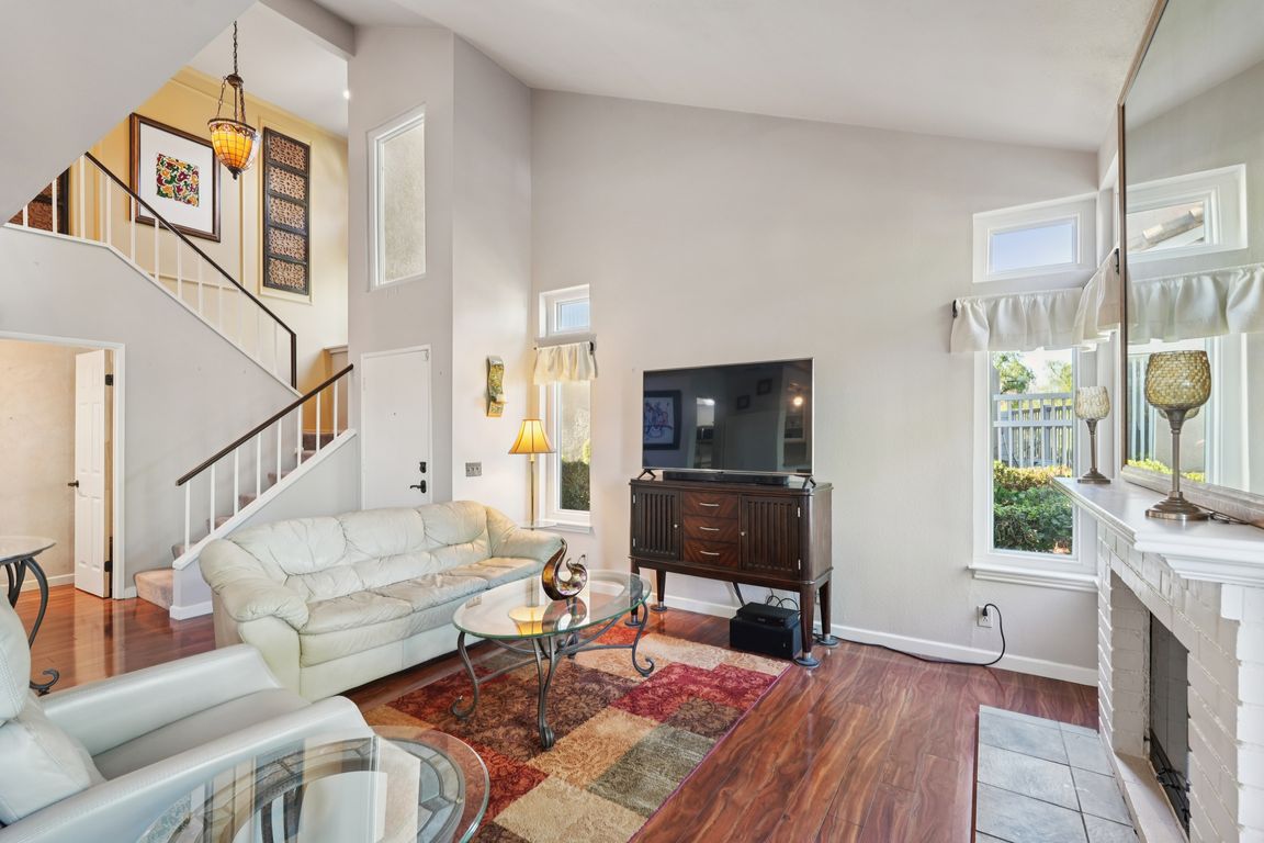 next background image