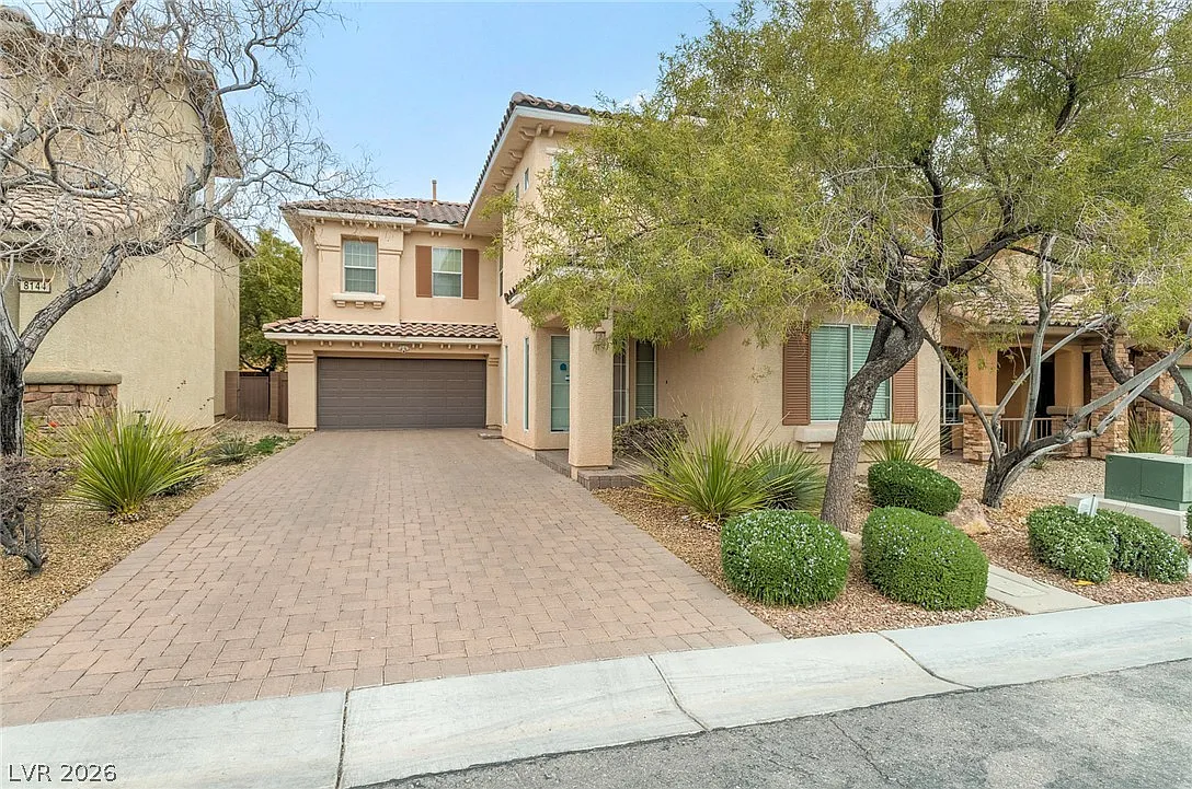 4 bed, 3.0 bath, 2102 sqft, $2,700 — Photo 1
