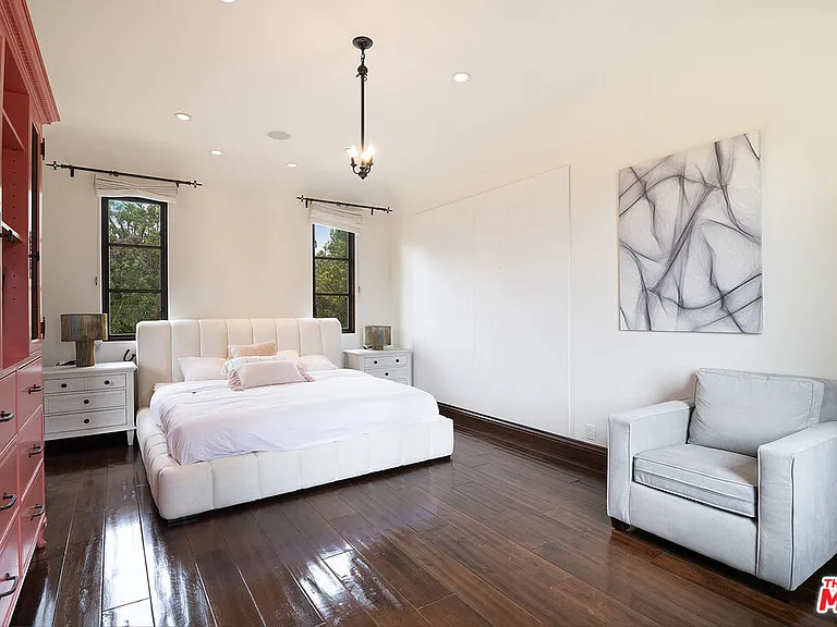 1221 Minorca Dr — Photo 29