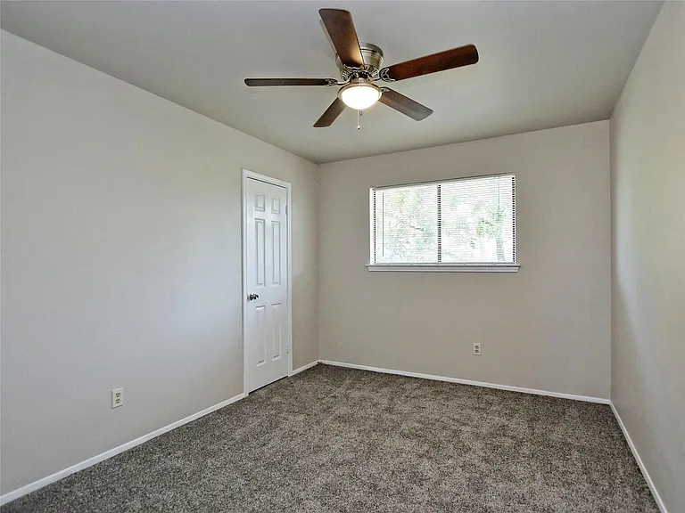 300 N Field St — Photo 21