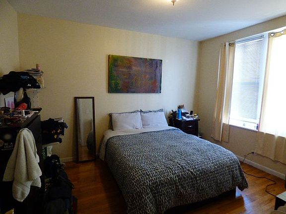 4th image of 2440 29th St APT 41