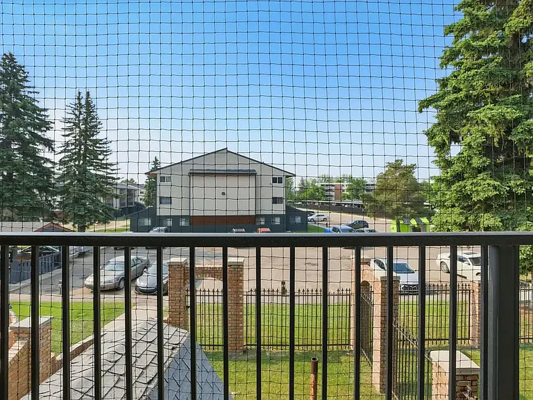 403 Pendygrasse Rd — Photo 19