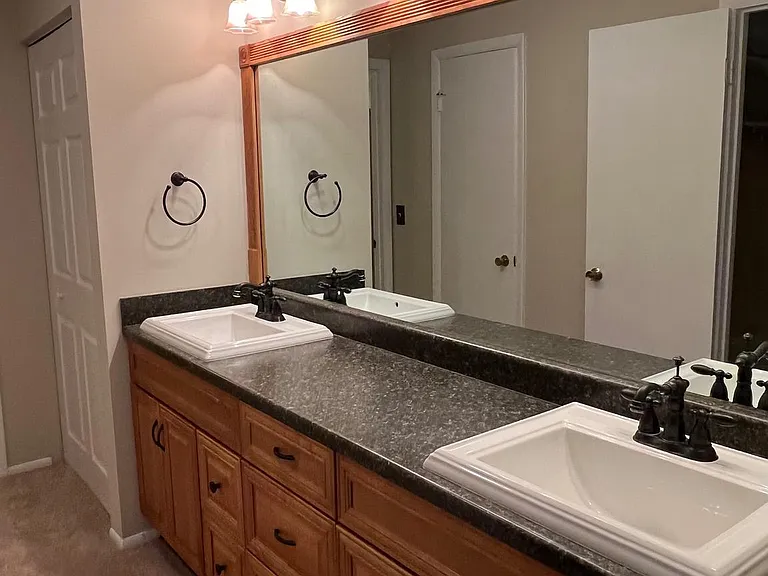 18130 Chalet Dr #8-303 — Photo 10