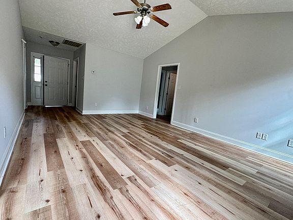 5th image of 149 Ironside Ct