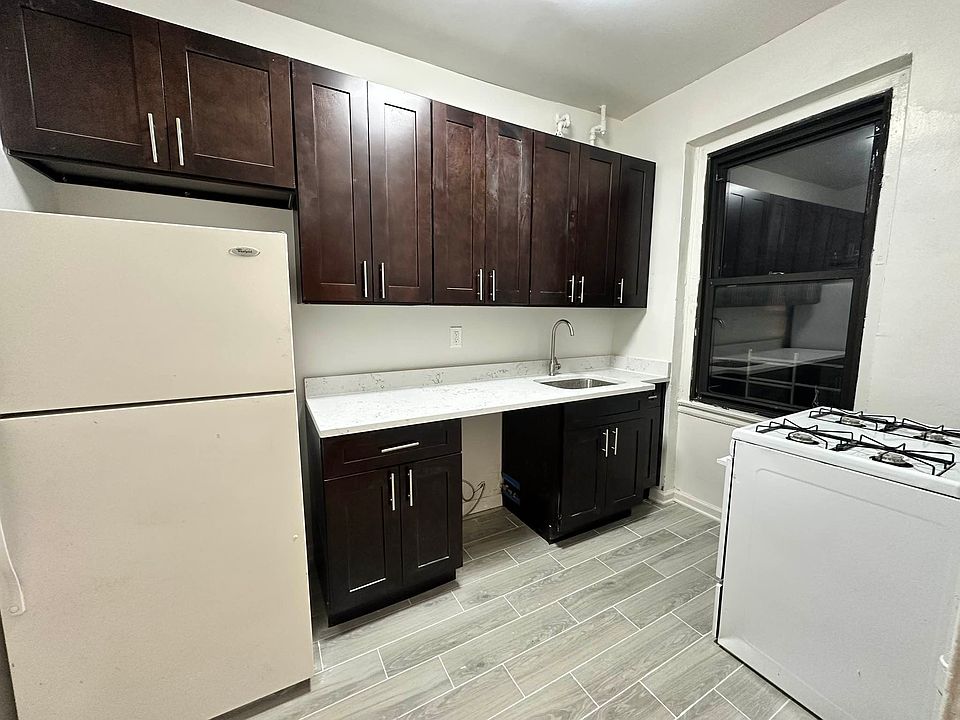1st image of 21-38 35th St #5L