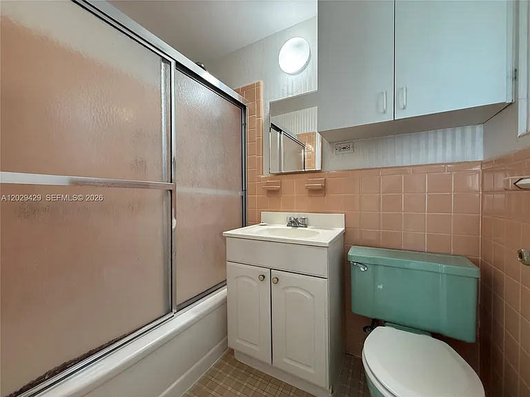 10178 Collins Ave #107 — Photo 15