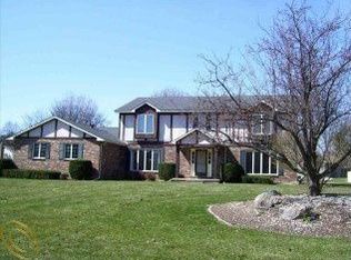 1169 Springborrow Dr, Flint, MI 48532