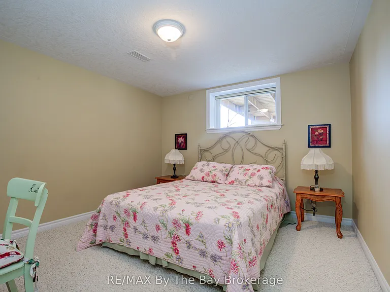 32 Green Briar Dr — Photo 21