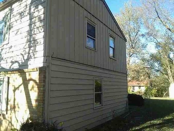 4th image of 4023 Alsace Ct