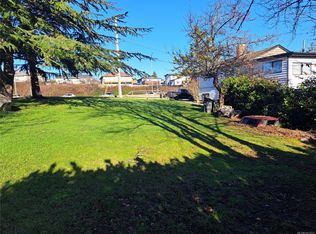 275 Battleford Ave, Saanich, BC V8Z 1J7