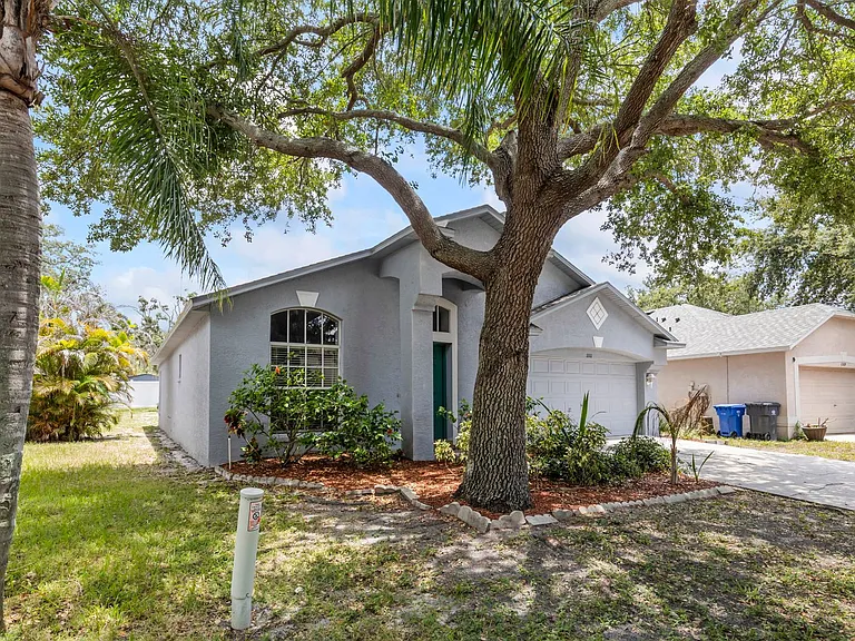 11111 Lakeside Vista Dr — Photo 3