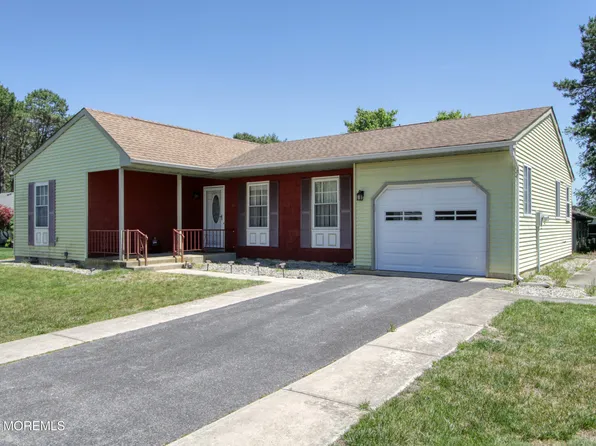 108 Sunset Road, Whiting, NJ 08759