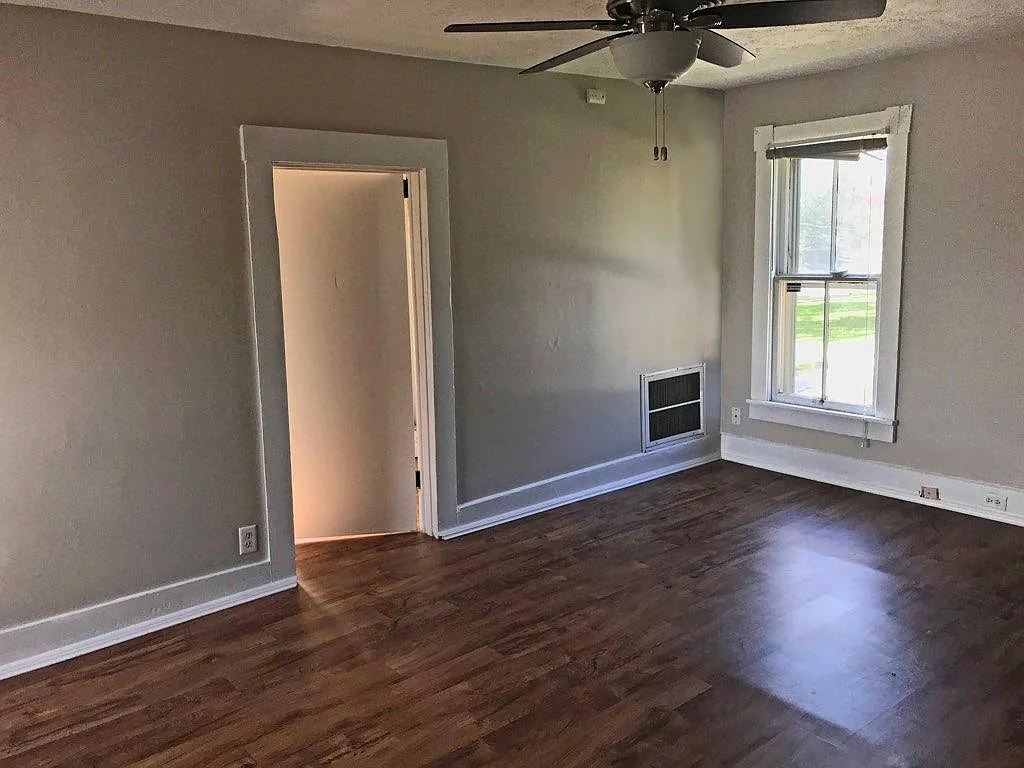 138 King Ave — Photo 3