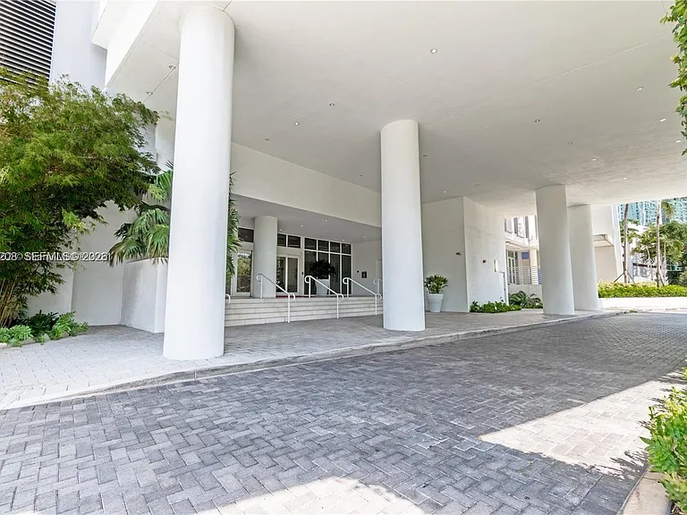 4250 NE Biscayne Blvd #1115 — Photo 3