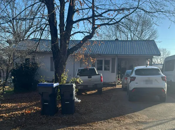 2011 McElroy Dr, Harrison, AR 72601