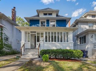 208 Washington Blvd, Oak Park, IL 60302