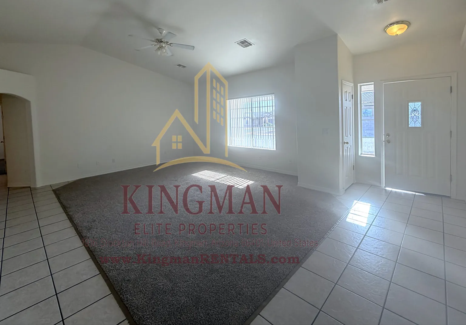 Corner Lot Living with a Covered Patio and Spacious Split Floor Plan — Photo 3