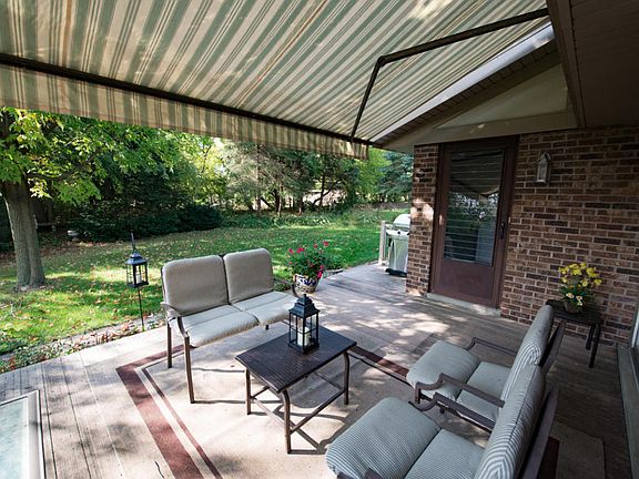 3rd image of 7953 W Coventry Dr