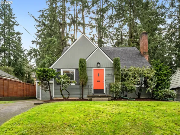 8806 NE Broadway St, Portland, OR 97220