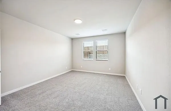 110 Greenbriar Dr — Photo 17