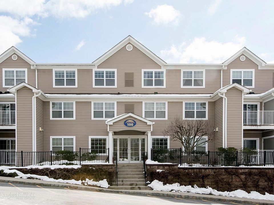 1st image of 100 Woodcrest Ln APT 129
