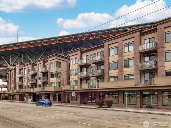 3217 Eastlake Avenue E #210, Seattle, WA 98102