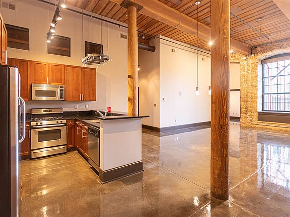 2nd image of 400 Mills Ave Unit 318