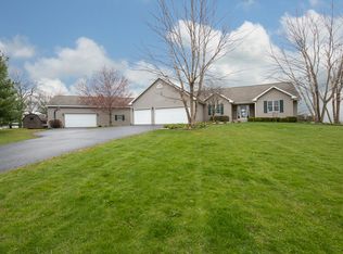 12410 Beaverton Rd, Poplar Grove, IL 61065