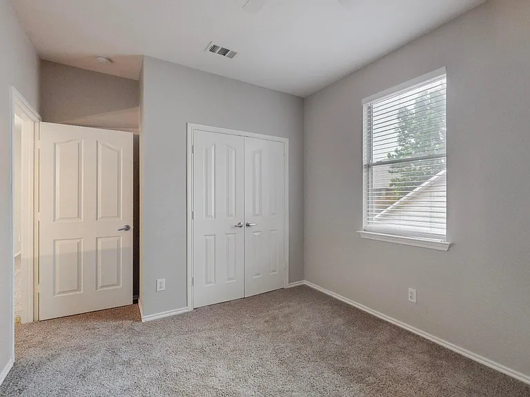 4134 Petersburg Dr — Photo 23