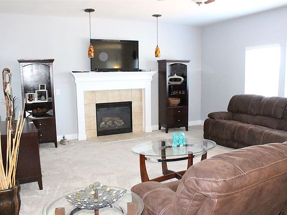 4th image of 1294 Rivermeade Dr