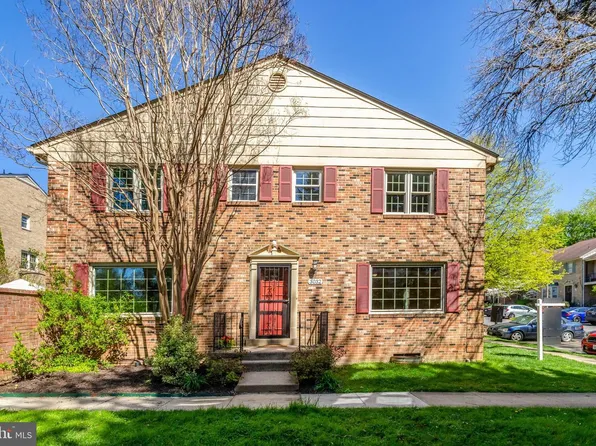 3032 Seven Oaks Pl, Falls Church, VA 22042