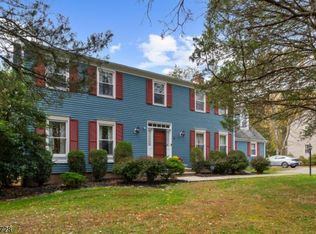 5 Westminster Dr, Clinton Twp., NJ 08801