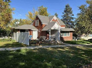 314 W 4th St, Monticello, IA 52310