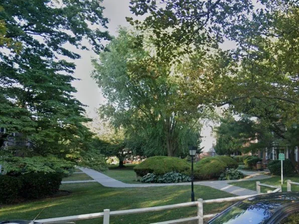 69-80 136th Street #B, Kew Garden Hills, NY 11367