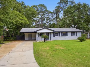 33 Temple Ave SW, Fort Walton Beach, FL 32548
