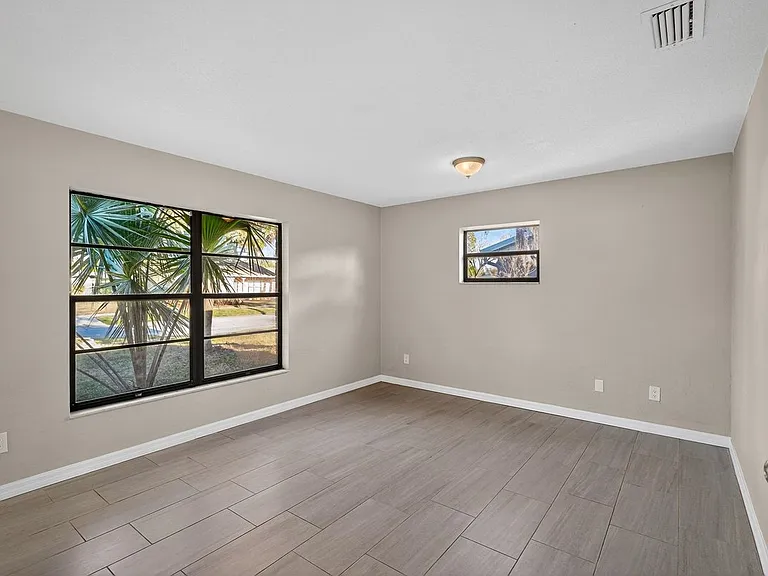 1956 Red Cedar Cir — Photo 12