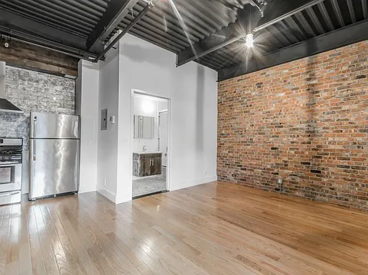 Rented by Smart City Real Estate LLC | media 10