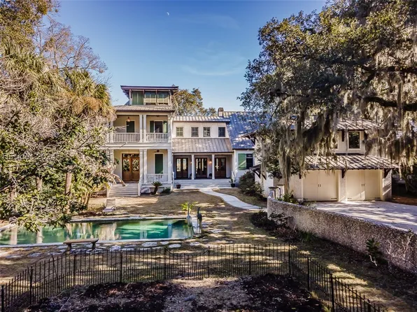 20 Lucy Creek Dr, Beaufort, SC 29907